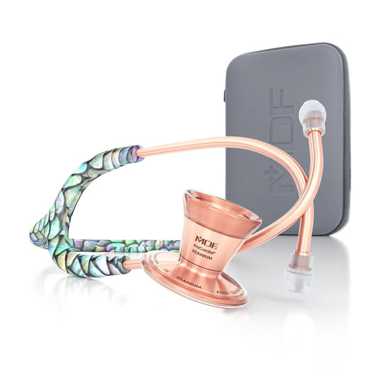 ProCardial® Titane - Stéthoscope de Cardiologie Adulte - Mermaid / Or Rose avec Étui - Site Officiel de MDF Instruments France